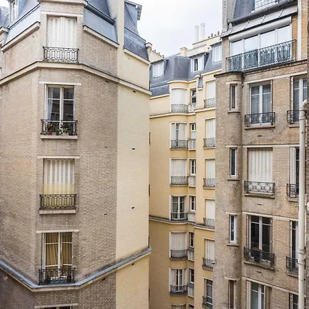 Fremiet Tour Eiffel Apartment